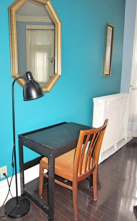 Spadina 11 Guesthouse تورونتو المظهر الخارجي الصورة